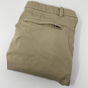 Lululemon Men's 36 Tofino Sand ABC Commission Slim‎ Chino Shorts